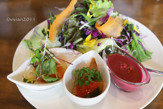 Gusto（グスト）　～ボリューム満点ランチ～_e0227942_21094557.jpg