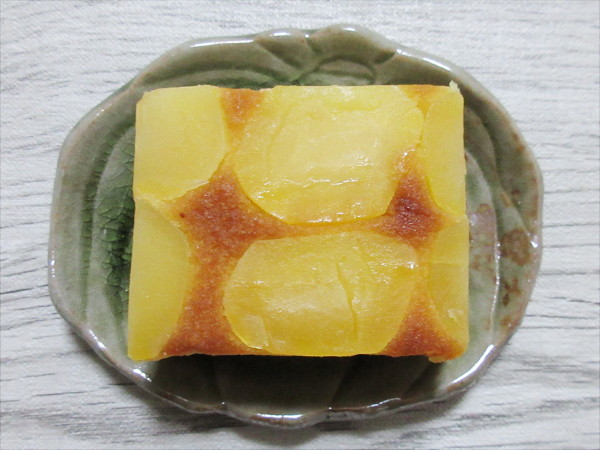 【恵那川上屋】栗タルト_c0152767_17500990.jpg