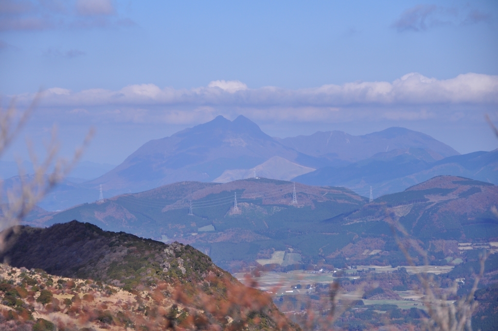 2020くじゅう第2弾！紅葉の残り香と初冬の風景　～くじゅう大船山、黒岩山～_e0314407_21165663.jpg