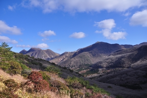 2020くじゅう第2弾！紅葉の残り香と初冬の風景　～くじゅう大船山、黒岩山～_e0314407_21220922.jpg