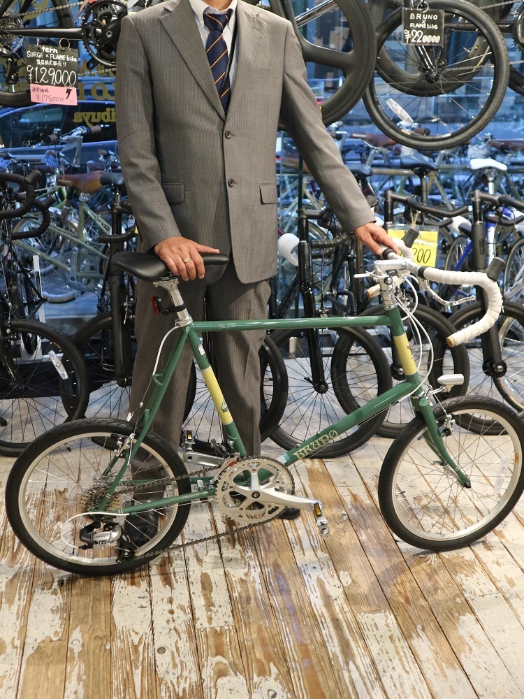 11月13日 渋谷 原宿 の自転車屋 FLAME bike前です_e0188759_18085019.jpg