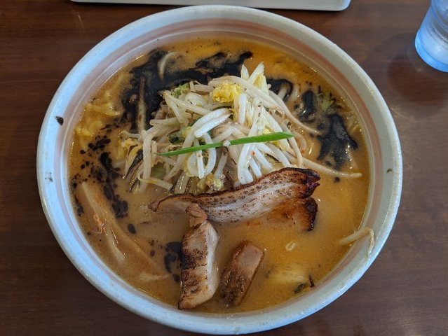 麺屋おざわ みそらーめんとサービスの杏仁豆腐 札幌市白石区菊水6条3 年135杯目 ｅｉｈｏのブログ２