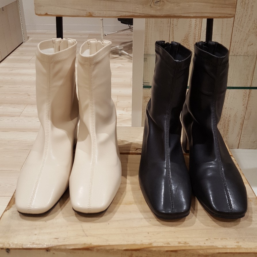 シンプル使いやすいショートブーツ!_f0182405_17584040.jpg