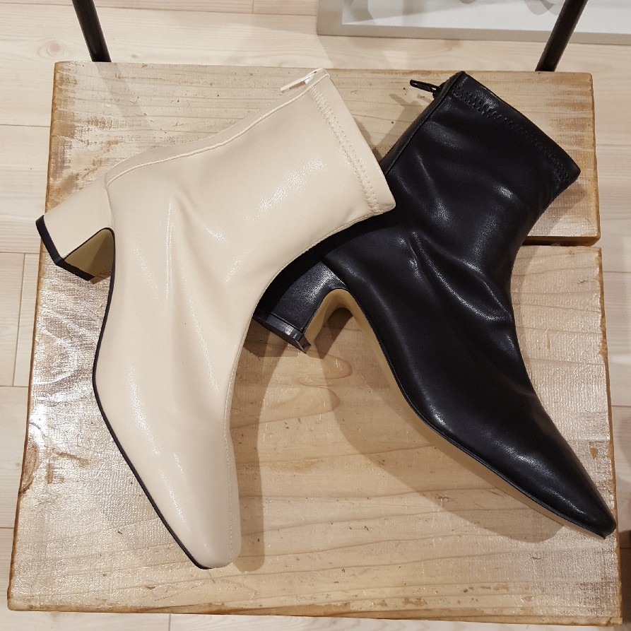 シンプル使いやすいショートブーツ!_f0182405_17591569.jpg