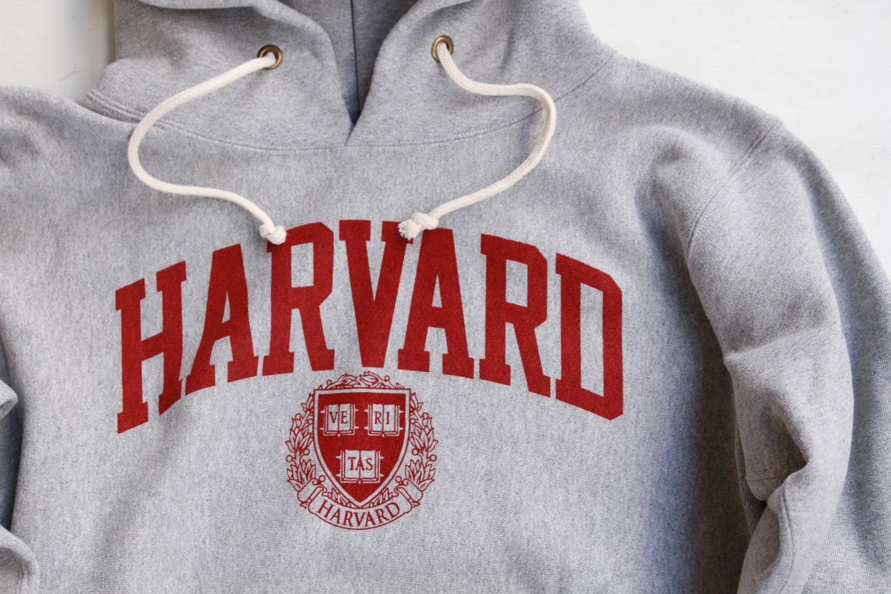 champion カレッジパーカー　Harvard