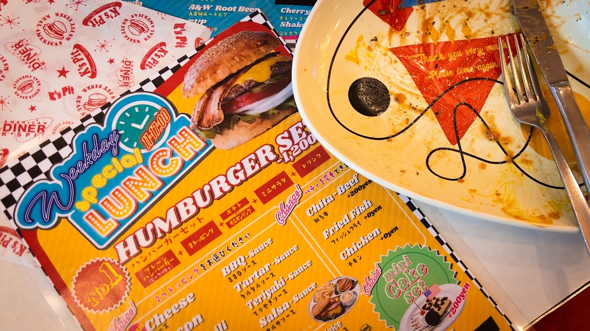 アメリカン・グラフィティなハンバーガーショップ_d0353489_21071321.jpg