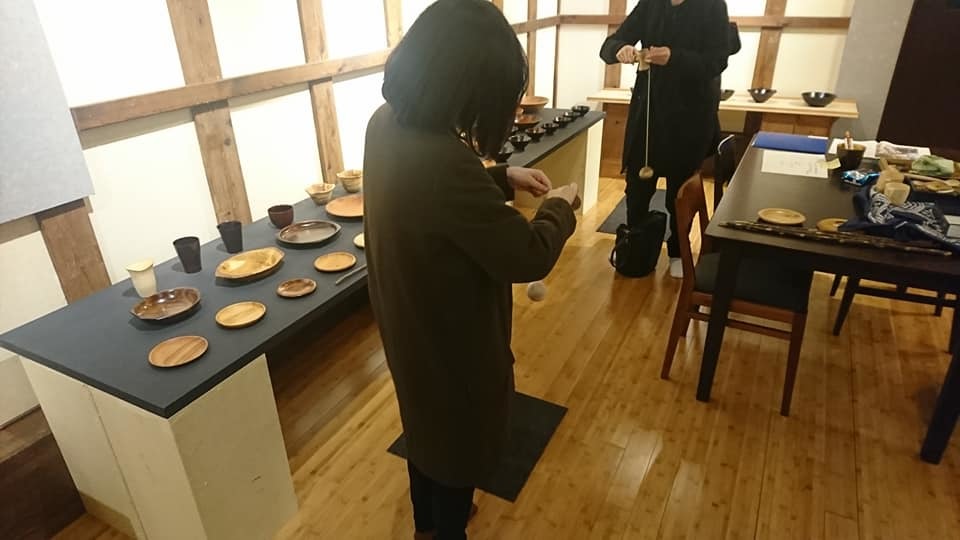 蔵織では山崎修さんの展覧会開催中。そしていらっしゃいませ!_e0046190_14191219.jpg