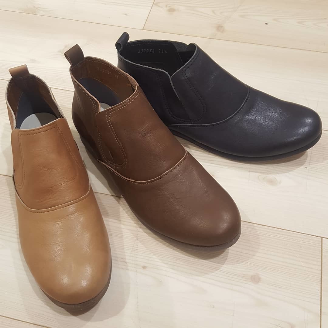 ハイカットとスリッポン / HIPS_f0182405_17243577.jpg