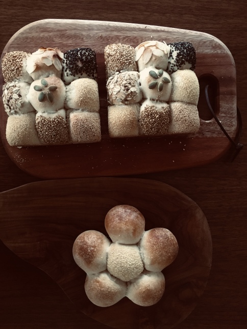 パッチワークぱんと黒糖入りライ麦ぱん_d0348118_08464330.jpeg