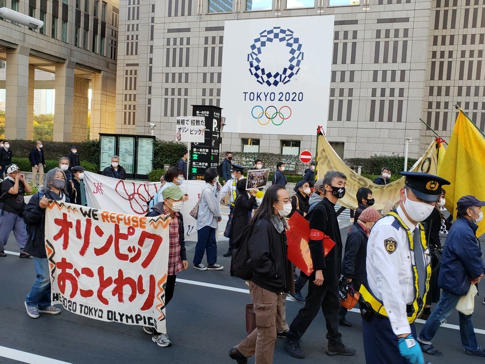 【報告】「中止だ!廃止だ!Go to Hell!オリンピックより命を守れ デモ」に90人!_a0336146_01250737.jpg