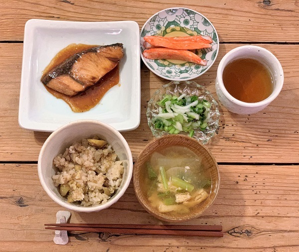煮鶏のお弁当 と つぶやき と おうちごはん_d0249193_23015253.jpg