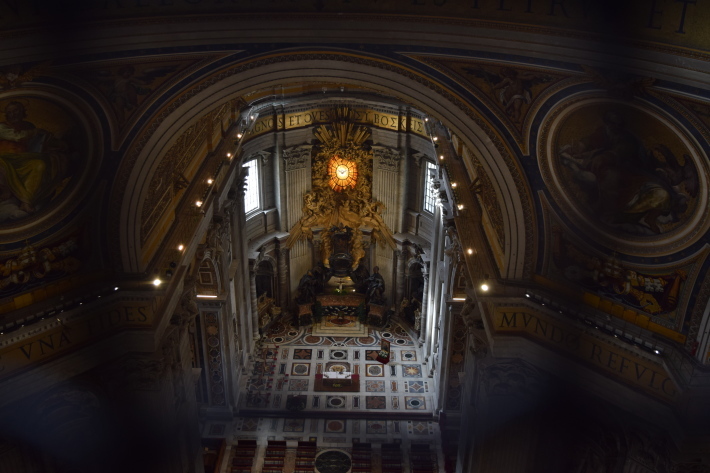 サン・ピエトロ大聖堂のクーポラへ登る♪_c0206352_01085595.jpg