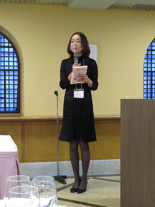 出版記念パーティを、いつかまた……。_b0141773_21025191.jpg