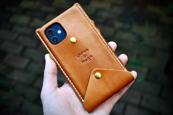 iphone 12 leather case_b0172633_15562240.jpg