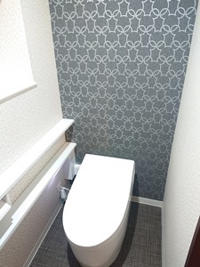 「ディズニーのクロスでおトイレが素敵になりました」_d0178136_14455540.jpg