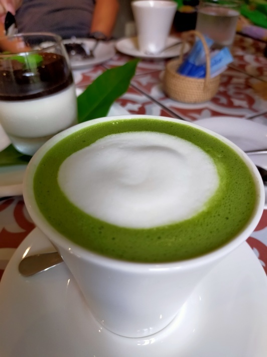 カフェ情報☆ケーキバイキング気分を味わう＠CafeRolyPoly_e0408534_21053415.jpg