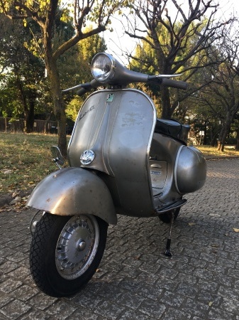 ベスパvespa150gs星型ホイール旧タイプMICHELIN 3.50-10 ぬり ベスパvespa150gs星型ホイール旧タイプMICHELIN 3.50-10 ぬり