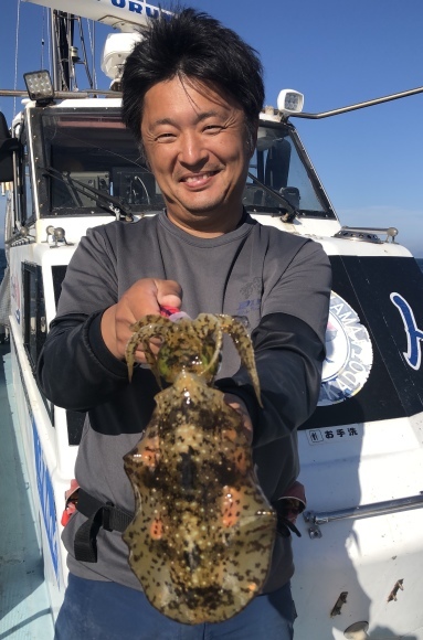 １９日・木・松山沖⭐強風の為、島影風裏でアオリイカ調査です！(^O^)_d0155615_07515617.jpeg