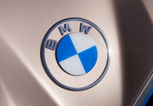 BMW未来に向けて_e0254365_16192160.jpg