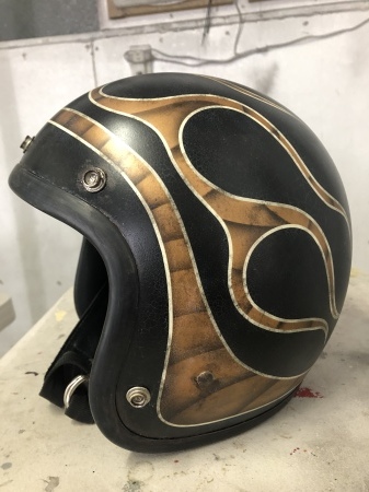 ヘルメット•エイジング加工ペイント•ビンテージ ヘルメットビンテージ加工 続く！ その他のヘルメットペイント
