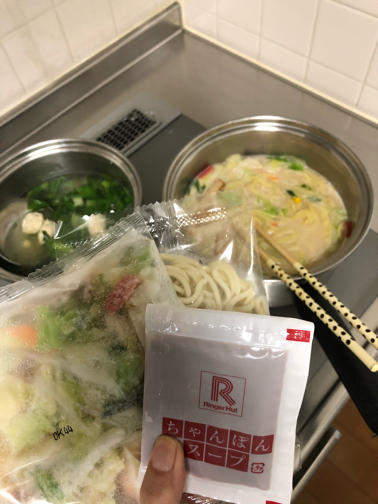 脇役だけど主役にもなるファスナーポーチ制作中♪_f0023333_22372074.jpg