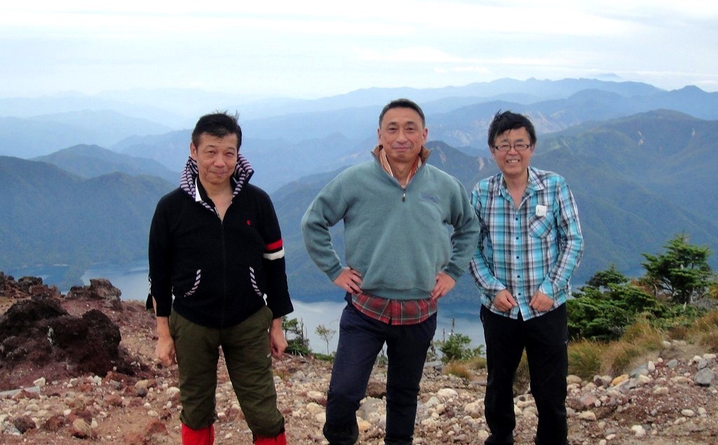 <2020年10月25~26日>同級生2人で挑戦した難関峰「日光・女峰山」登山_c0119160_11331799.jpg