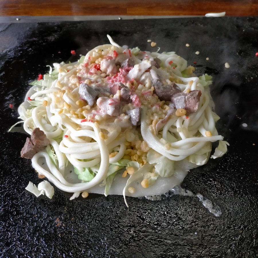 京都東九条 「お好み焼き本多」京都のお好みはベタ焼きなんよ。_a0334793_07583852.jpg