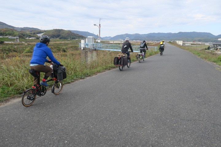 FARM友の会イベント ”自転車でキャンプ2020秋”_c0132901_16535946.jpg