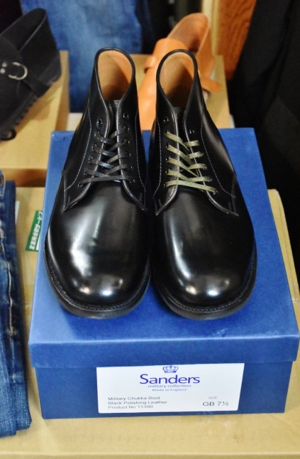 入荷します。。。と、、、また後で。。。_d0152280_00043427.jpg