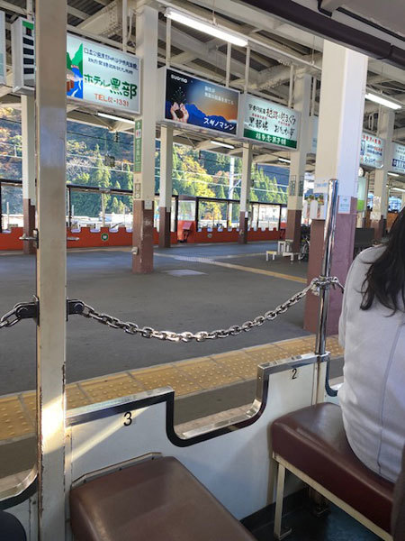 富山 黒部市 黒部峡谷鉄道トロッコ電車で絶景と紅葉めぐり きわめればスカタン 富山 黒部市 黒部峡谷鉄道トロッコ電車で絶景と紅葉めぐり きわめればスカタン