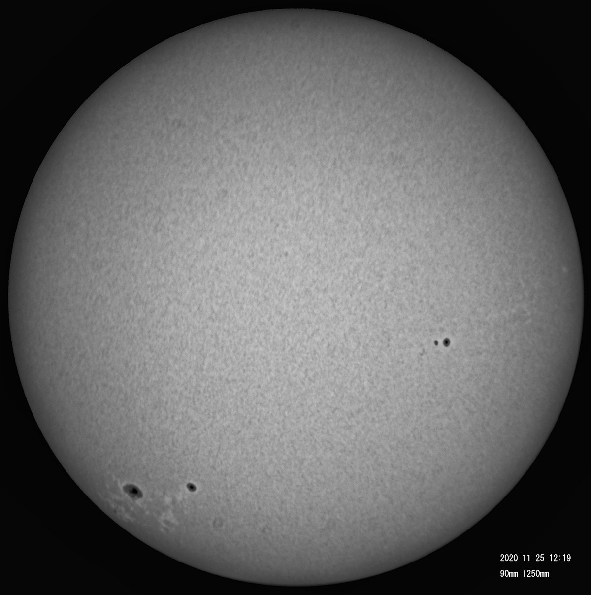 11月25日の太陽_e0174091_16385074.jpg