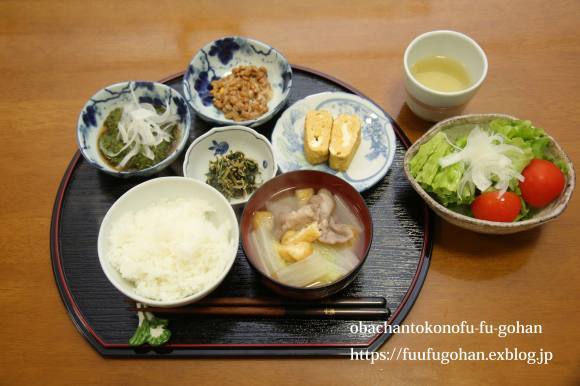 巻き寿司弁当&今日の御出勤御膳_c0326245_10115838.jpg