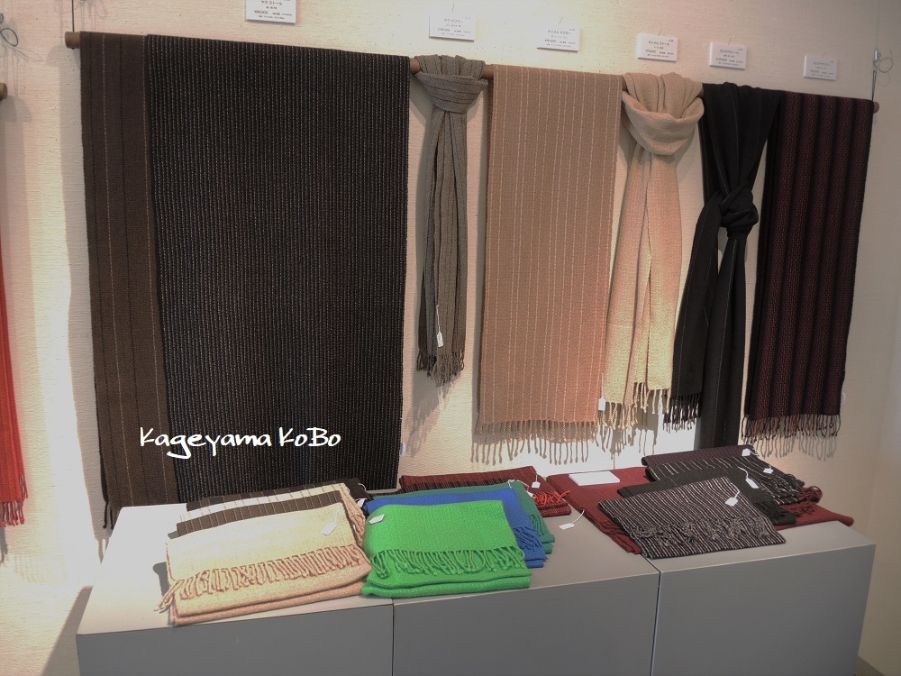 第六回 影山秀雄 織りもの展 in 亀山画廊…始まる_f0175143_14350892.jpg