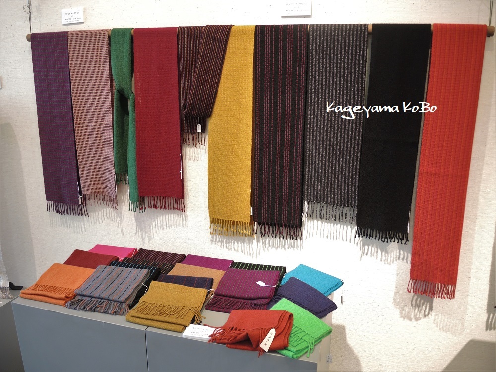 第六回 影山秀雄 織りもの展 in 亀山画廊…始まる_f0175143_14351645.jpg