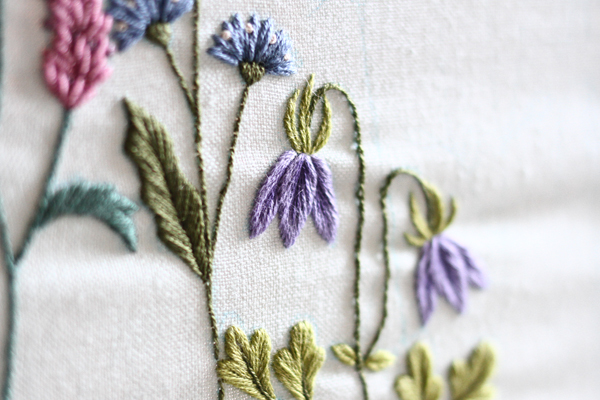 オダマキの刺繍をしました_e0333647_16264683.jpg