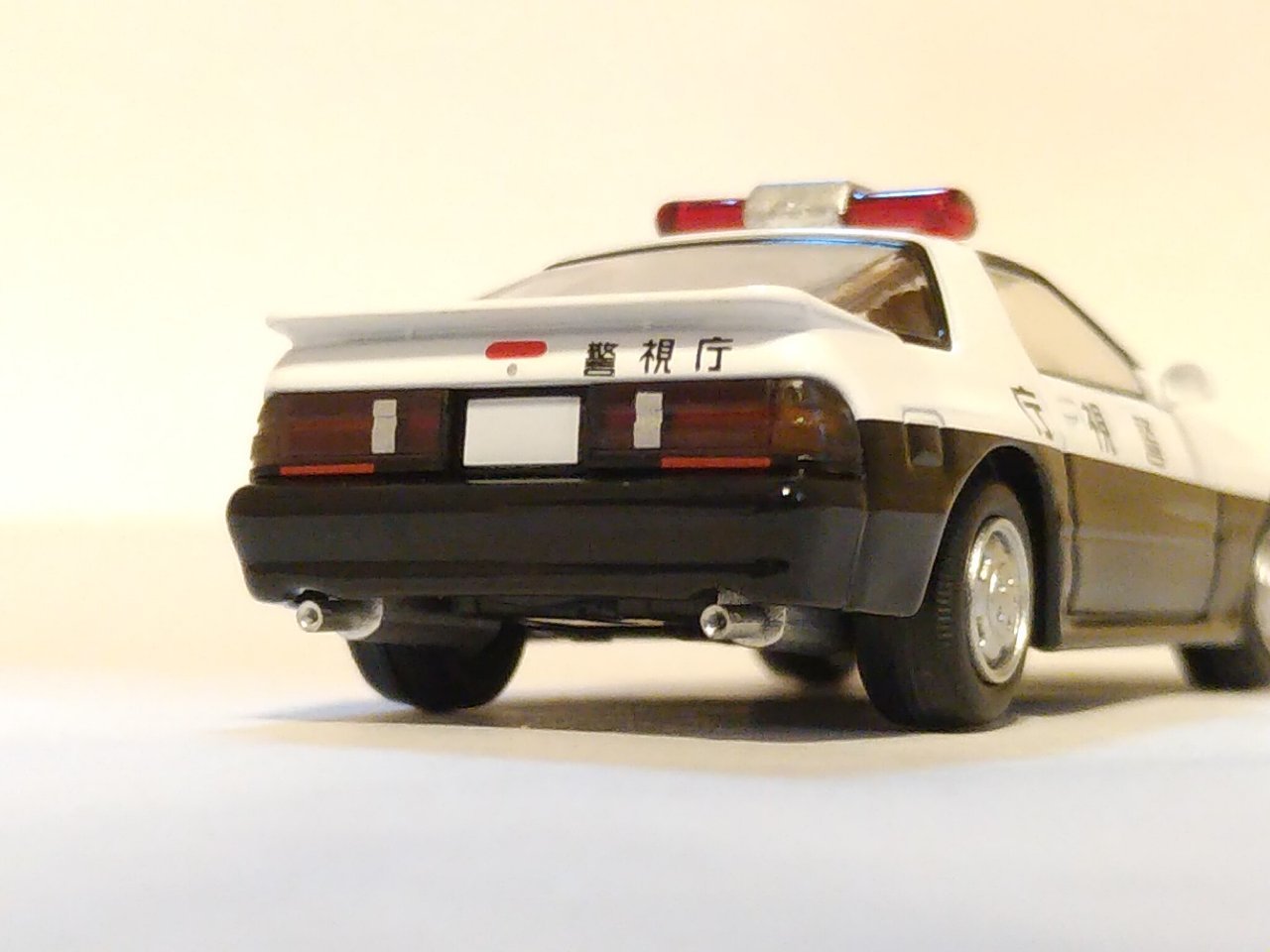 トミーテック・LV-N214a マツダ サバンナRX-7 パトロールカー