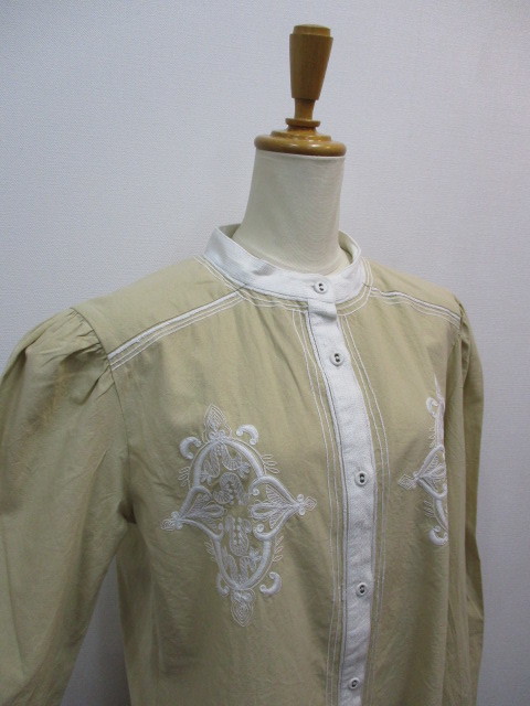 TODAYFUL - TODAYFUL シャツ　刺繍　Embroidery Puff Blouse TODAYFUL - TODAYFUL シャツ 刺繍 Embroidery Puff Blouseの通販