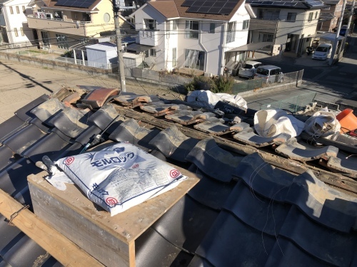 甲府市　銀黒の屋根　其のニ_b0242734_01515555.jpeg