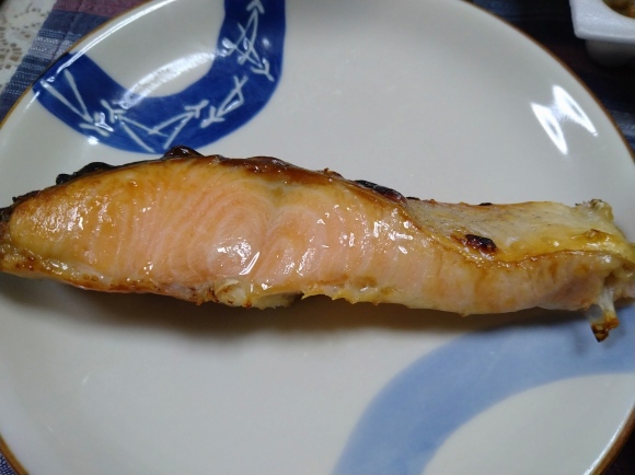 11/29,30 国産時鮭塩焼甘口納豆定食@自宅_b0042308_11062164.jpg