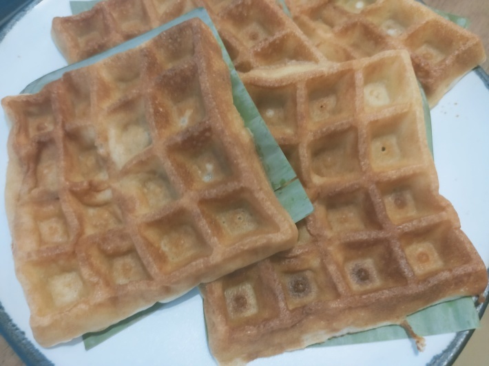 食ING情報☆絶品クメールカリーとココナッツワッフル@バコンレストラン&カフェ_e0408534_00542364.jpg