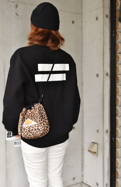 DUVETICA CRUE SWEAT gwyn _d0152280_20485037.jpg