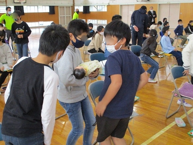 私自身がドキドキ、赤くなるような性教育授業 富士マウントライオンズクラブの青少年育成事業「いのちを考える」_f0141310_07185633.jpg