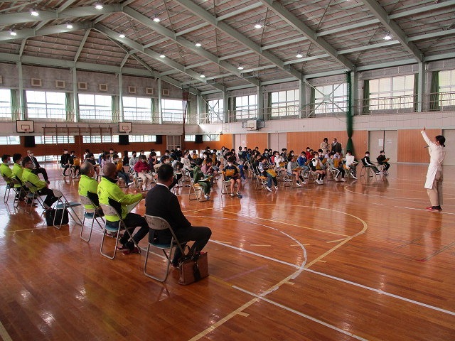 私自身がドキドキ、赤くなるような性教育授業 富士マウントライオンズクラブの青少年育成事業「いのちを考える」_f0141310_07201167.jpg