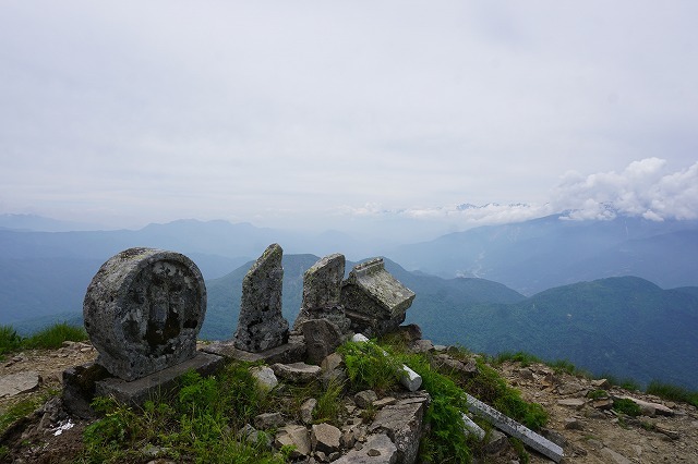 雨飾山登山記録_e0382915_13533872.jpg