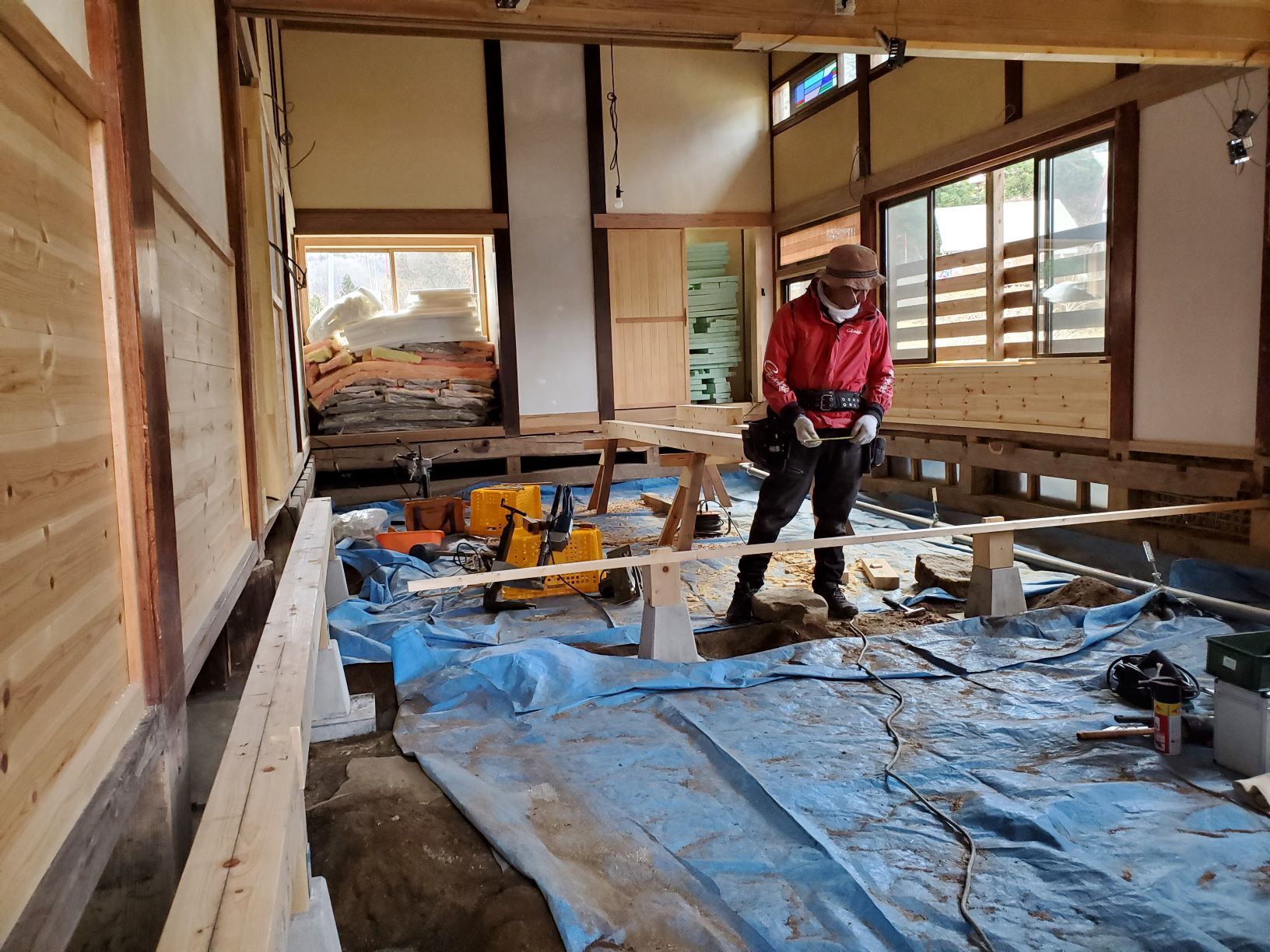 祈りの部屋の土台工事_b0304722_23540364.jpg