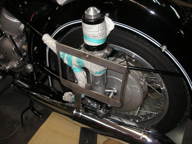 BMW R50/2 軽整備とサイドバックの取り付け_e0218639_16162746.jpg