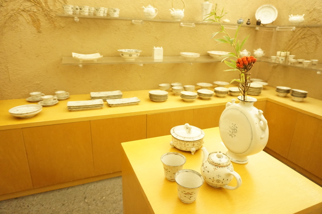 藤田佳三陶展 明日からです_b0132442_20094667.jpeg
