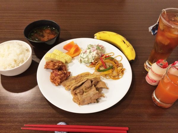 アフマダーバードの宿_c0081462_21470578.jpg