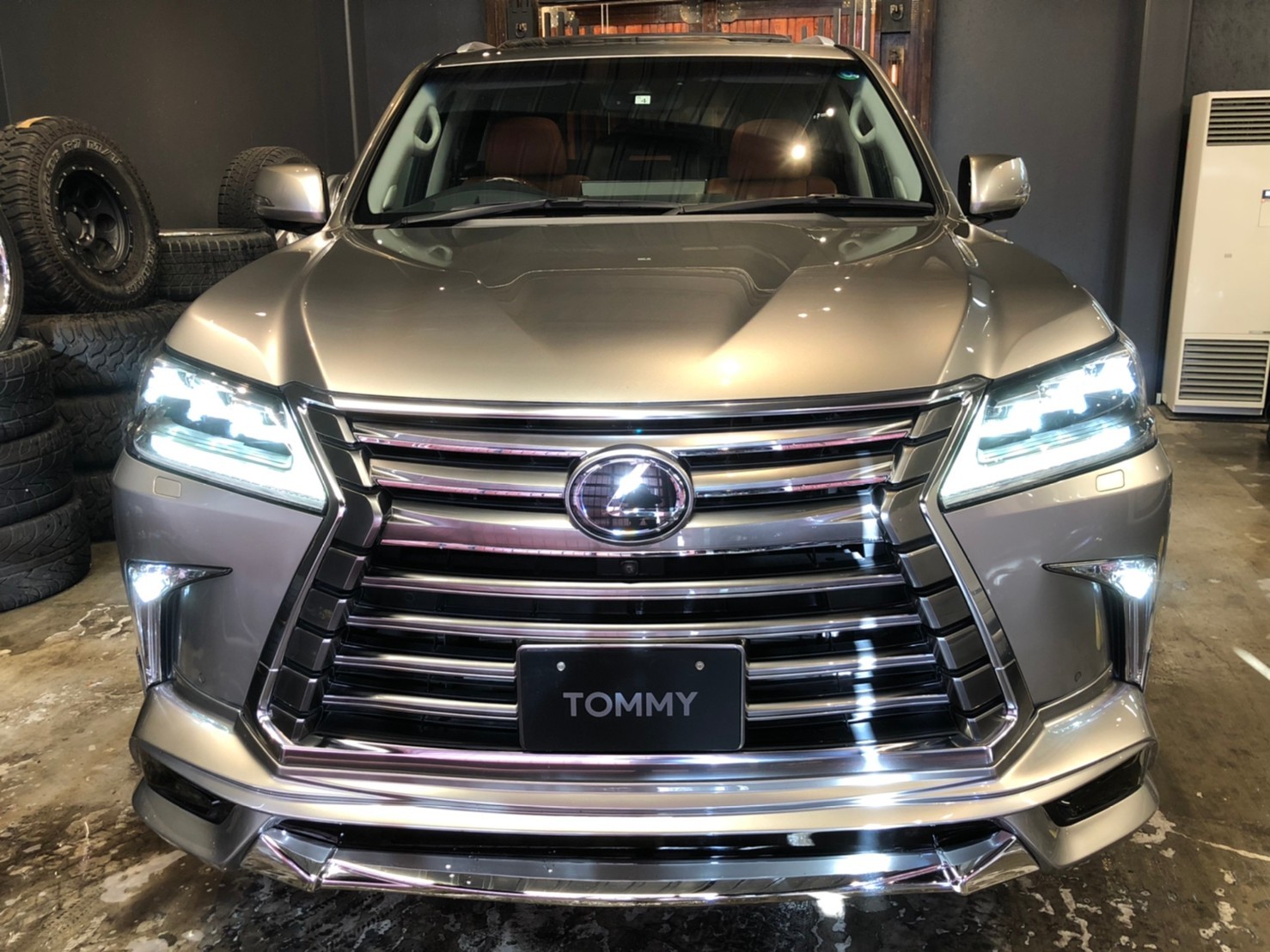 12月3日 木 本店ブログ レクサスlx570 4wd Waldフルエアロ ランクル ハマー ヴェルファイア ｔｏｍｍｙ Tommyニコニコブログ