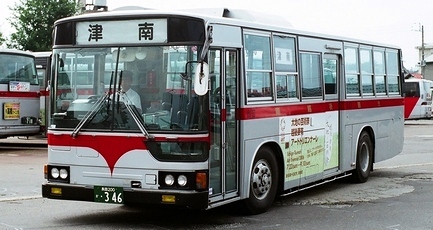 南越後観光バス 三菱P-MP218K ＋呉羽_e0030537_22485751.jpg